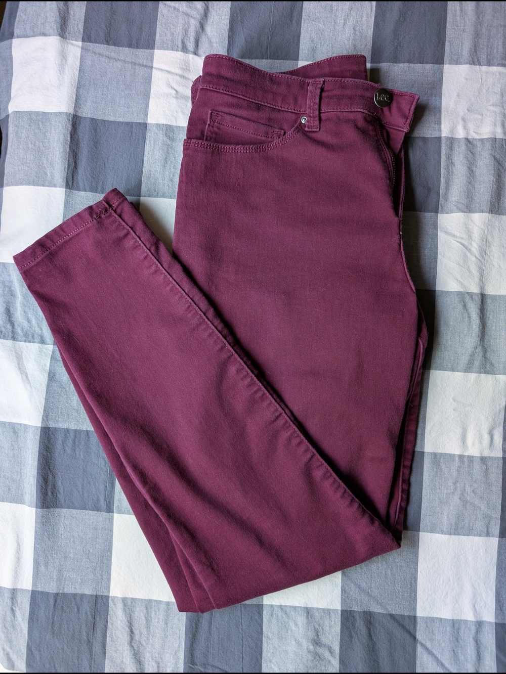 Lee Slim Fit Skinny Leg Mid Rise Jeans in Plum